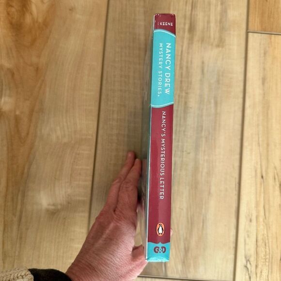 Nancy Drew Mystery / Nancy's Mysterious (Book #8) Letter Author: Carolyn Keene - Picture 3 of 3